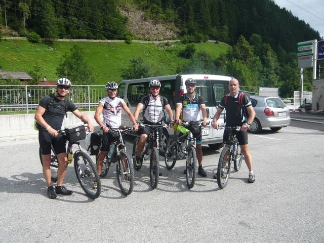 https://sites.google.com/site/60ergang/_/rsrc/1310206883061/rad/transalp-2011/Transalp%281006%29.JPG