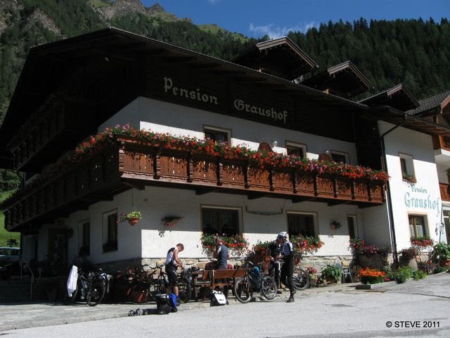 https://sites.google.com/site/60ergang/_/rsrc/1310236324794/rad/transalp-2011/2-tag/Transalp%281081%29.jpg